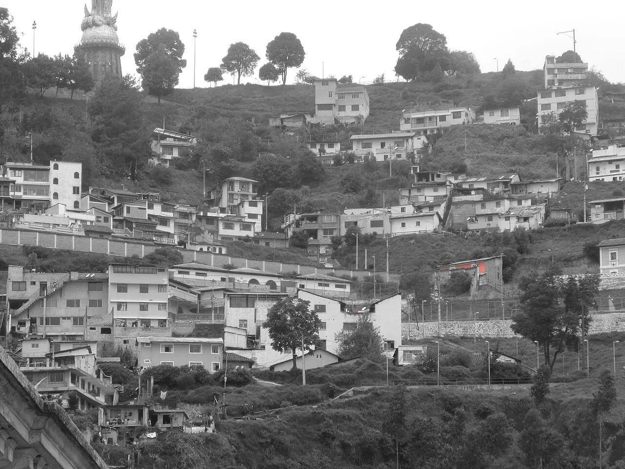 Quito sits at around 2,850 m: altitude is the first thing to plan for.