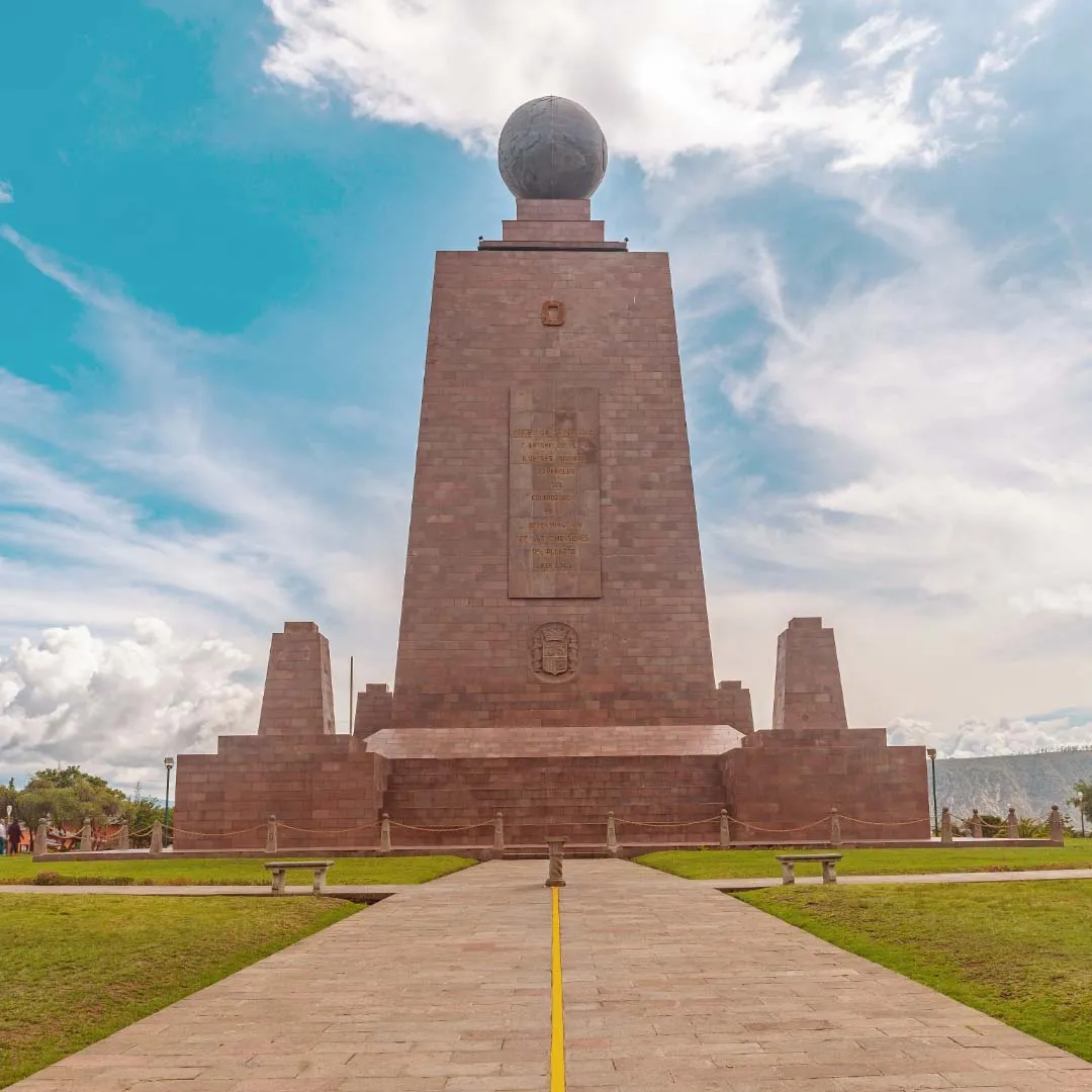 Mitad del Mundo: monumento Mitad del Mundo